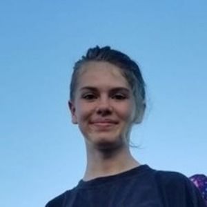 Meet your Posher, Selena